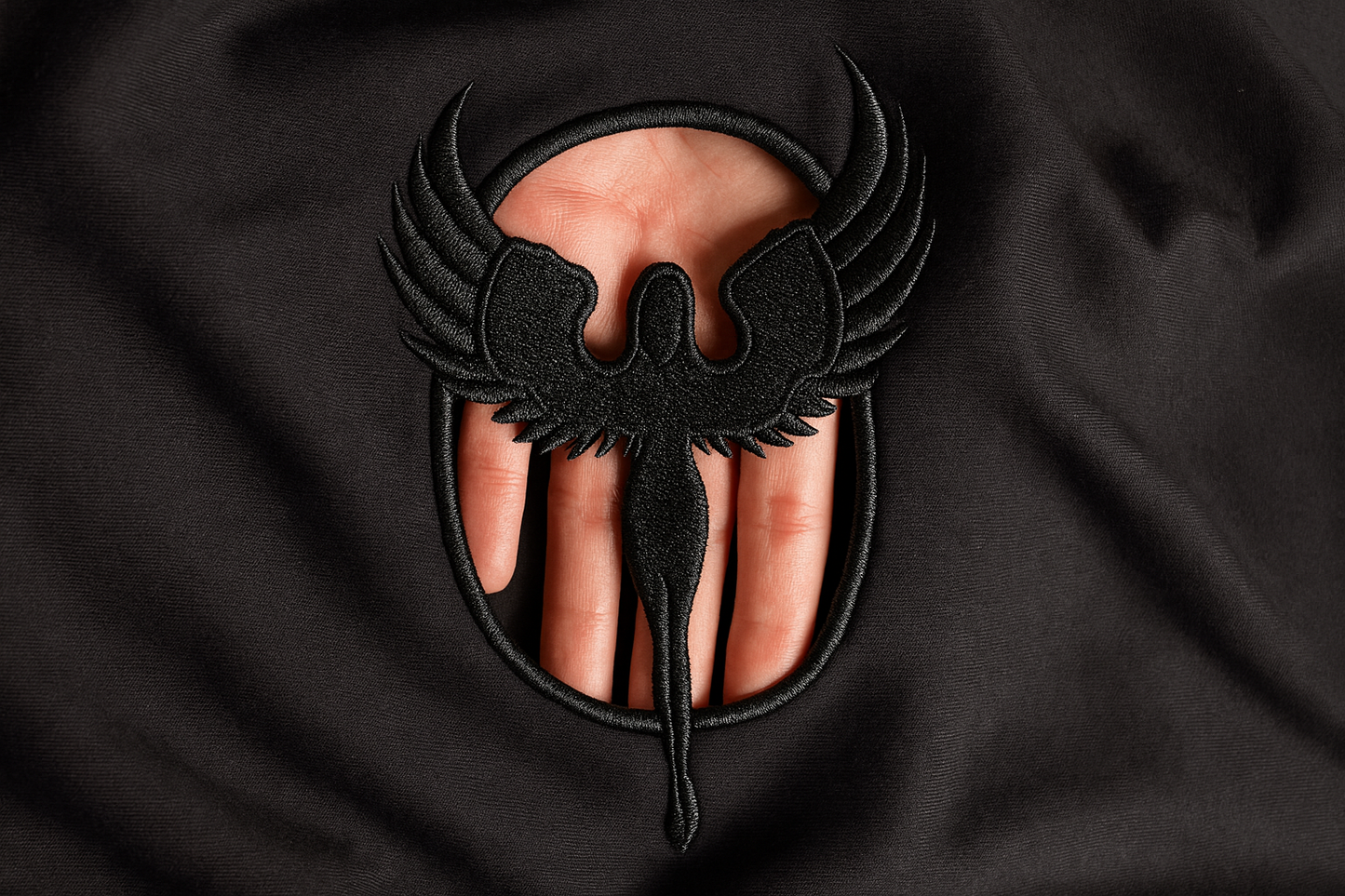 Broderie t-shirt sculptant noir DAITENSHI